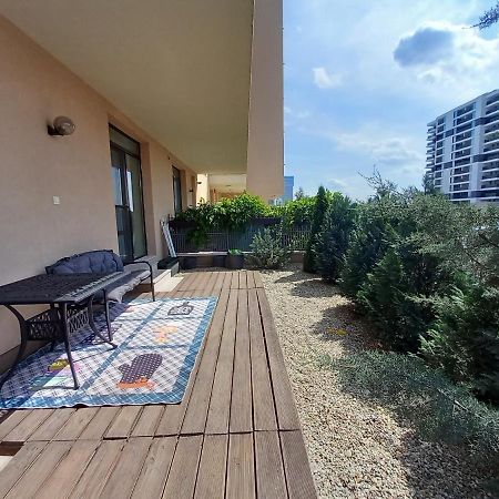 Herastrau Apartment Bukares Bagian luar foto