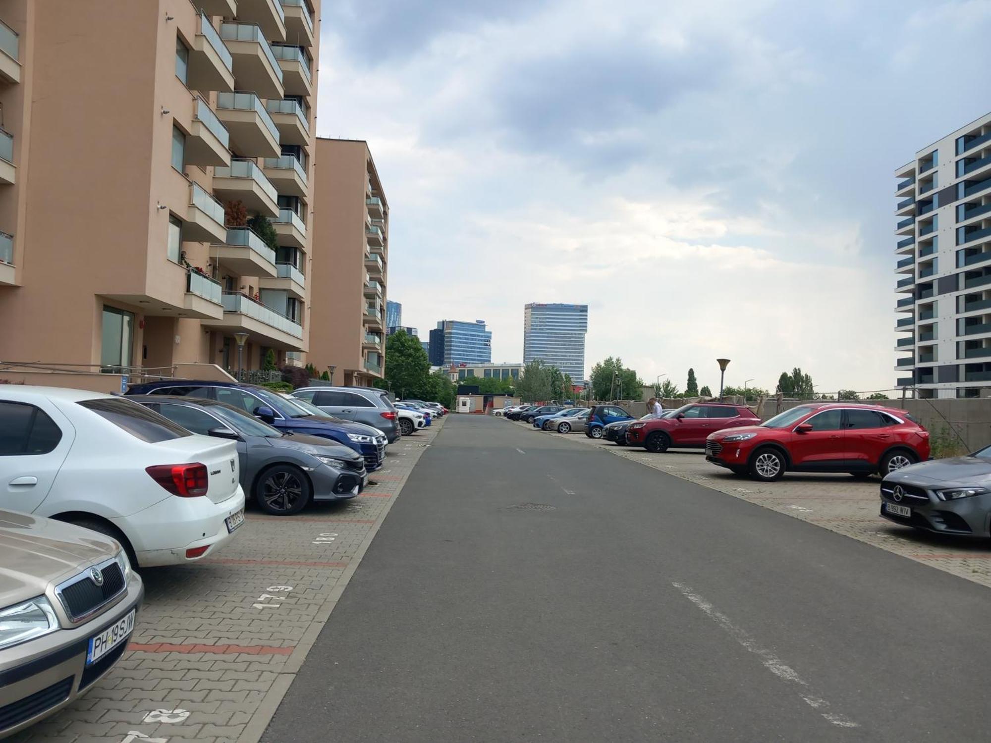 Herastrau Apartment Bukares Bagian luar foto